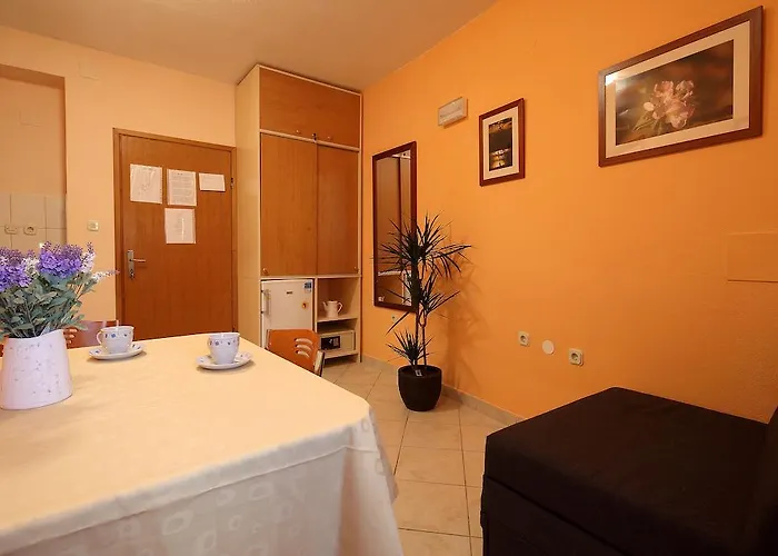 Apartment La Familia Makarska